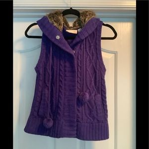 red camel Purple sweater vest With Faux Fur Hood Med